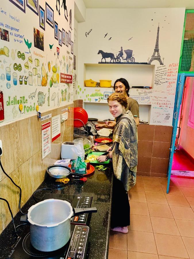 Red Lollipop Hostel Τσενάι Εξωτερικό φωτογραφία