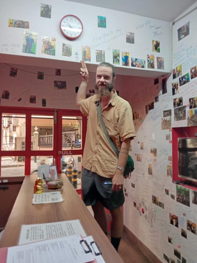 Red Lollipop Hostel Τσενάι Εξωτερικό φωτογραφία
